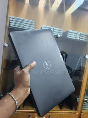 Laptop Dell Precision 3541 1GB Intel Core i7 SSD 512GB
