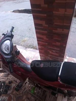 Hyosung 2022 Red