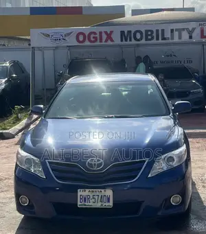 Toyota Camry 2010 Blue