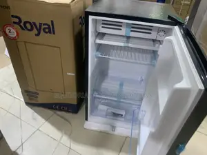 Royal RREF105BF Sleek 105L Refrigerator
