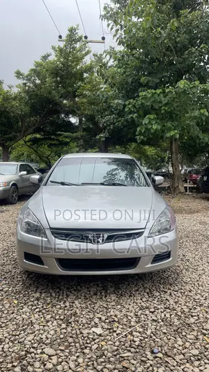 Honda Accord 2006 Silver