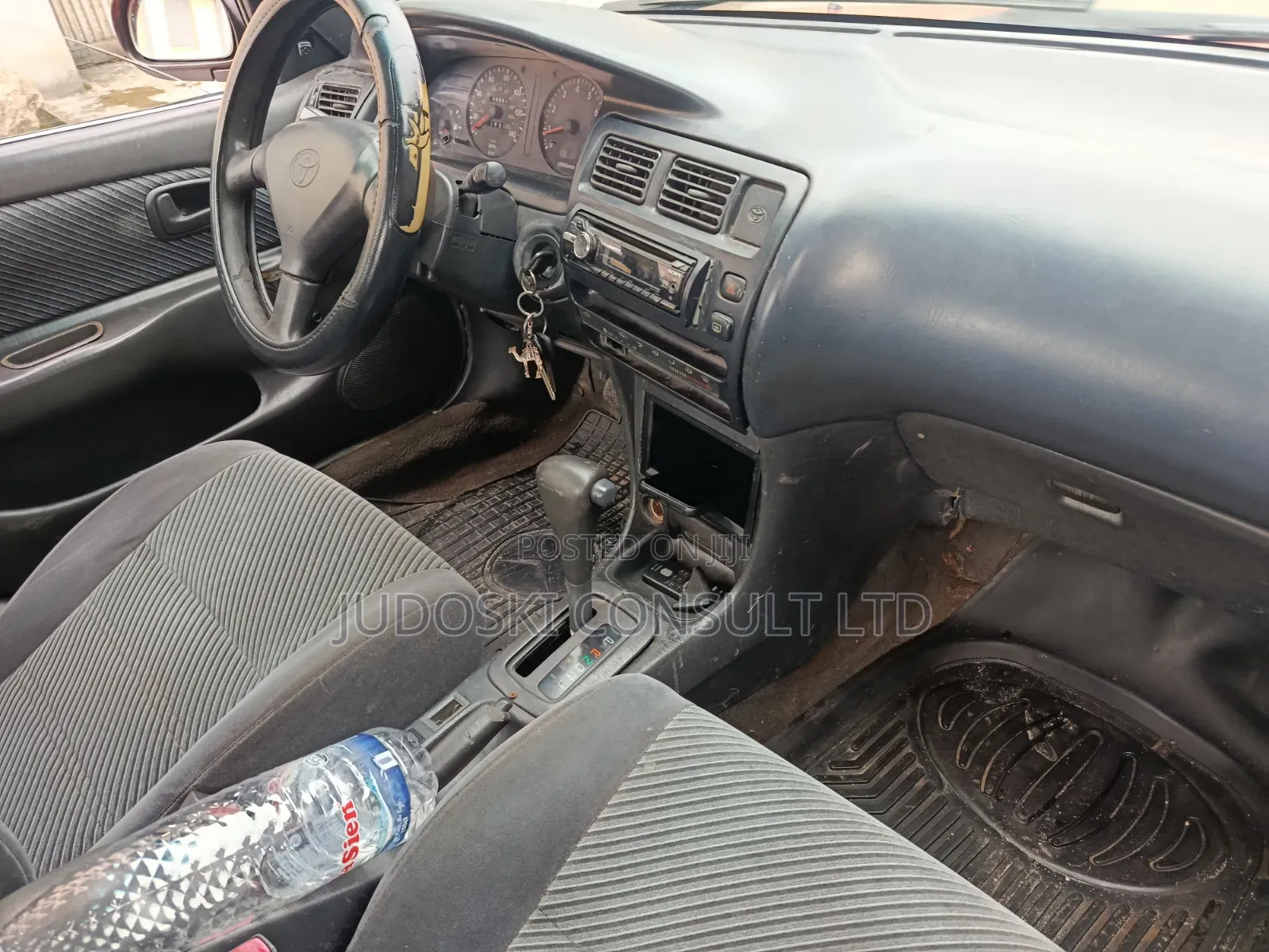Toyota Corolla 1999 Red