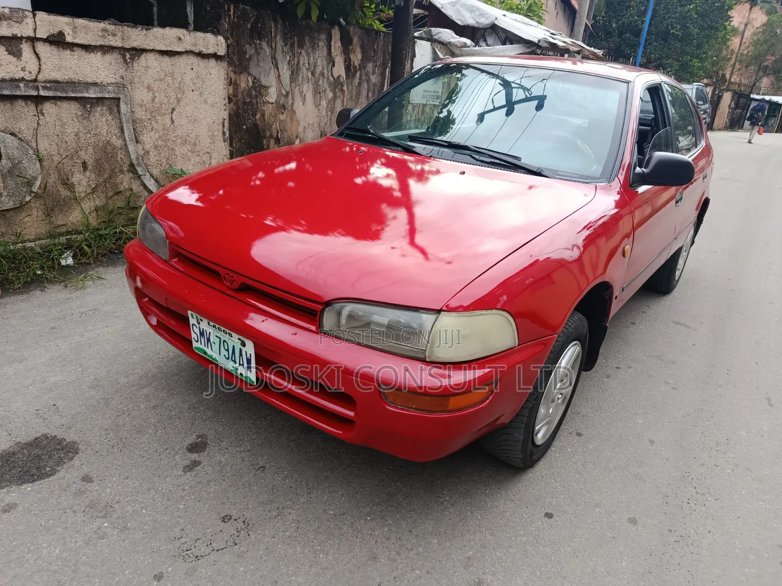 Toyota Corolla 1999 Red