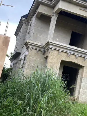 4bdrm Bungalow in Amakama Estate, Umuahia for sale