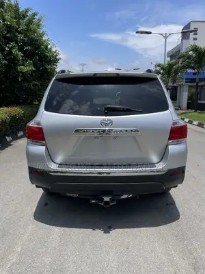 Toyota Highlander 2013 Silver