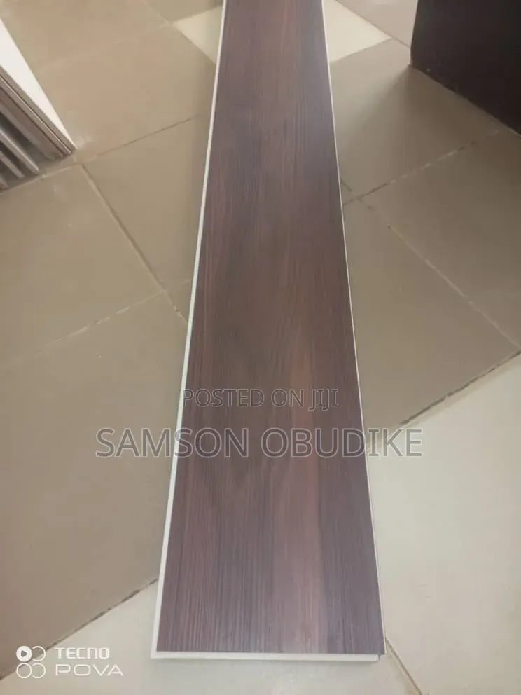 S p.c Tiles