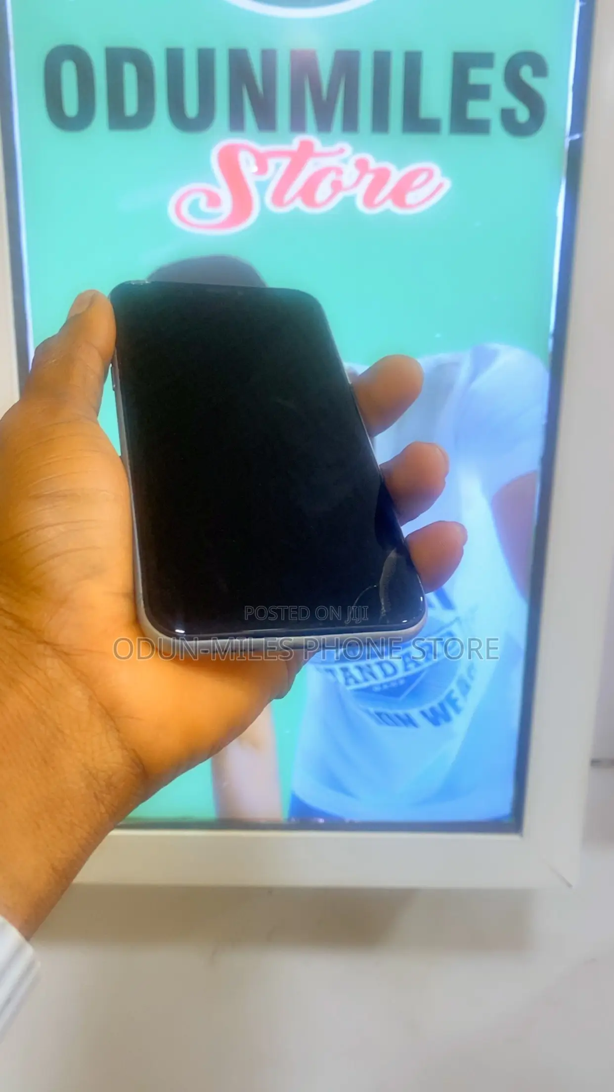 Apple iPhone XR 64 GB White