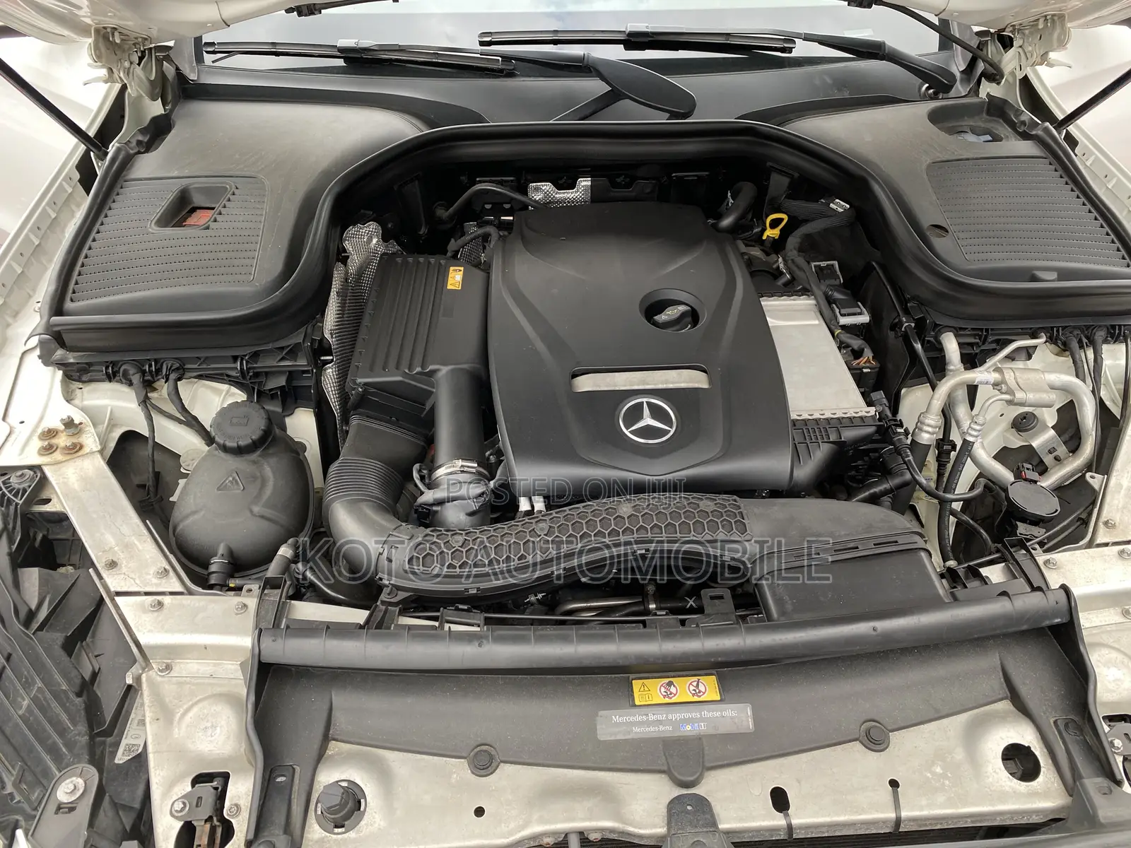 Mercedes-Benz GLC-Class 2018 White