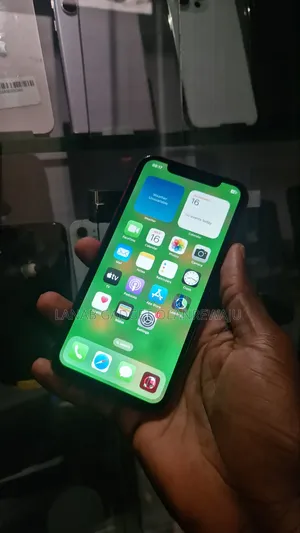 Apple iPhone XR 256 GB Red