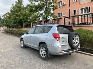 Toyota RAV4 2.0 VVT-i 2008 Silver