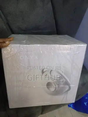 Studio 8 Bluetooth Speaker (Onxy)