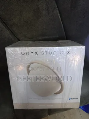 Studio 8 Bluetooth Speaker (Onxy)