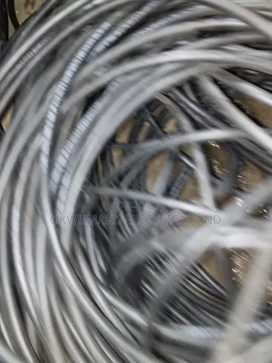 Câble Armé 4 Conducteurs De 2,5 Mm, Origine Turquie
