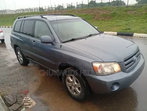 Toyota Highlander 2004 Blue