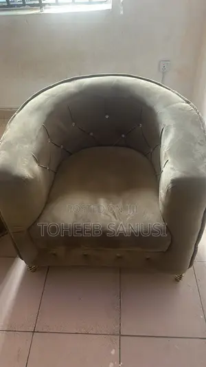 Round Chair