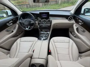 Mercedes-Benz GLC-Class 2017 White