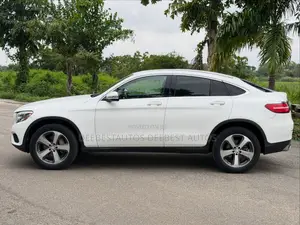 Mercedes-Benz GLC-Class 2017 White