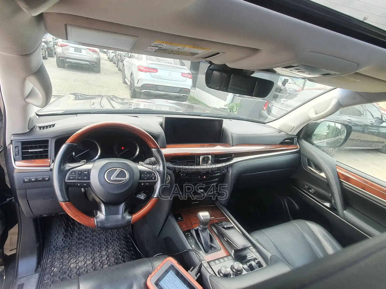 Lexus LX 2019 Black