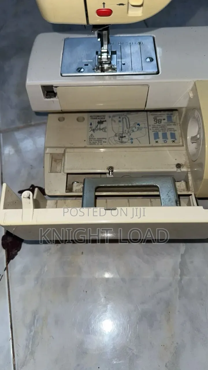 Singer XL Professional Computerised Sewing Machine