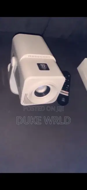 HCS 350 Max Projector