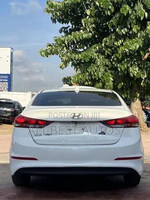 Hyundai Elantra 2017 White