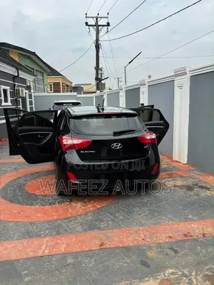 Hyundai Elantra GT 2013 Black