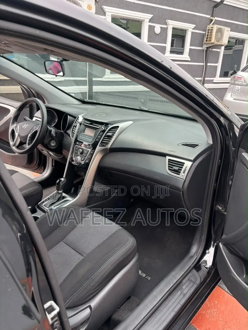 Hyundai Elantra GT 2013 Black