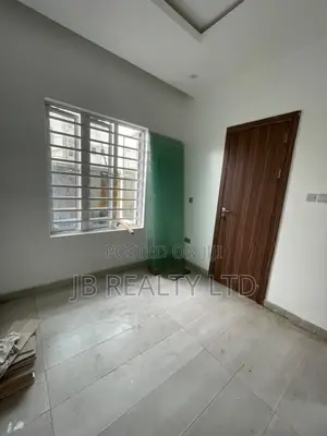 1bdrm Shared Apartment in Ikate, Lekki for rent