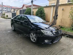 Toyota Camry SE 4dr Sedan (2.5L 4cyl 6A) 2013 Black