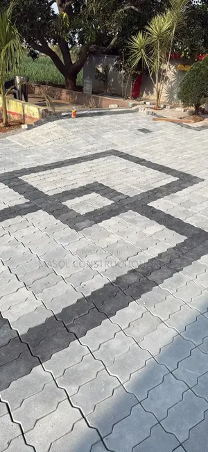 Interlock Stone Walkway and Courtyard Construction