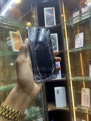 Apple iPhone XR 128 GB White