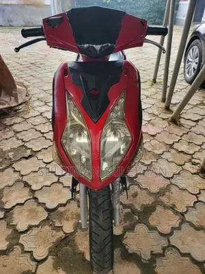 Hyosung 2012 Red