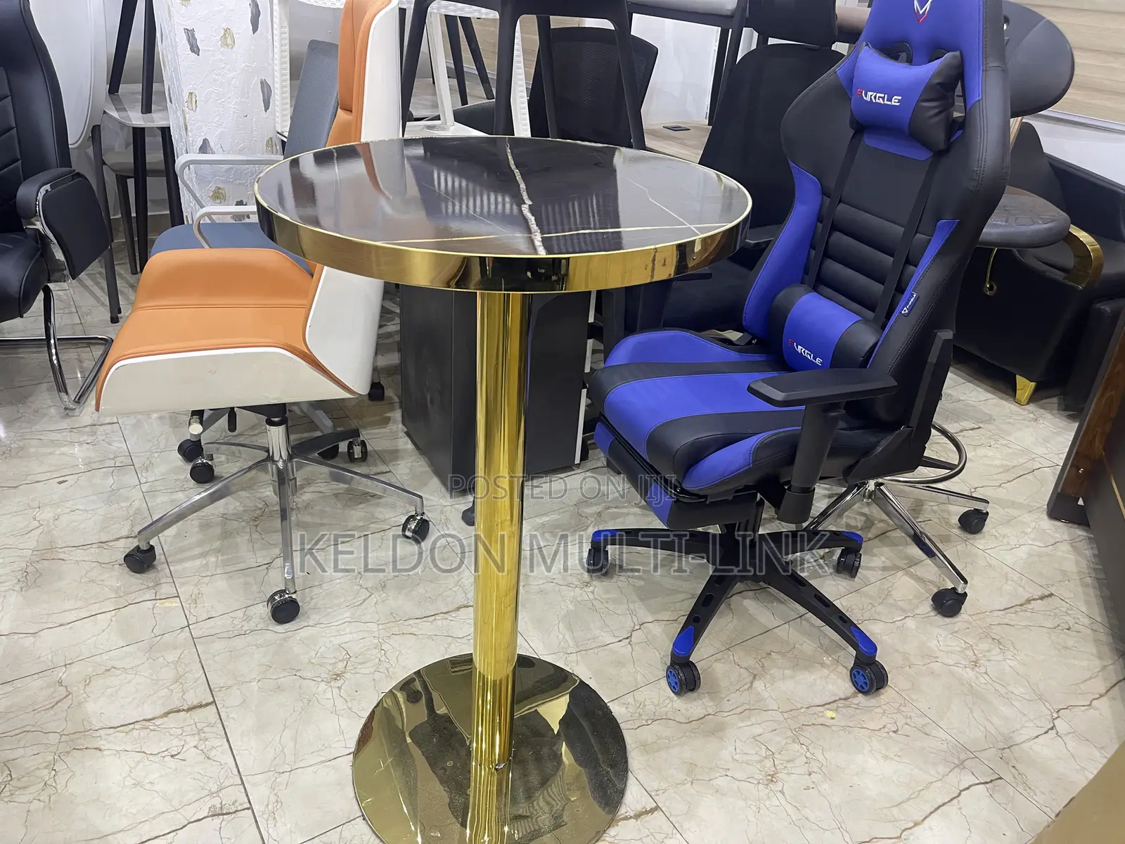 High Quality Cocktail Table