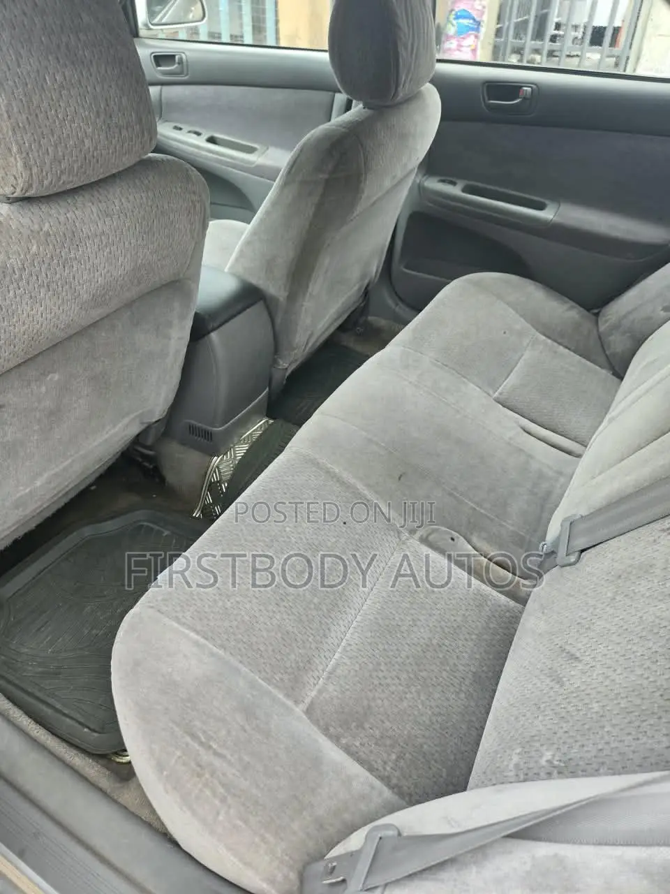Toyota Camry 2004 Silver