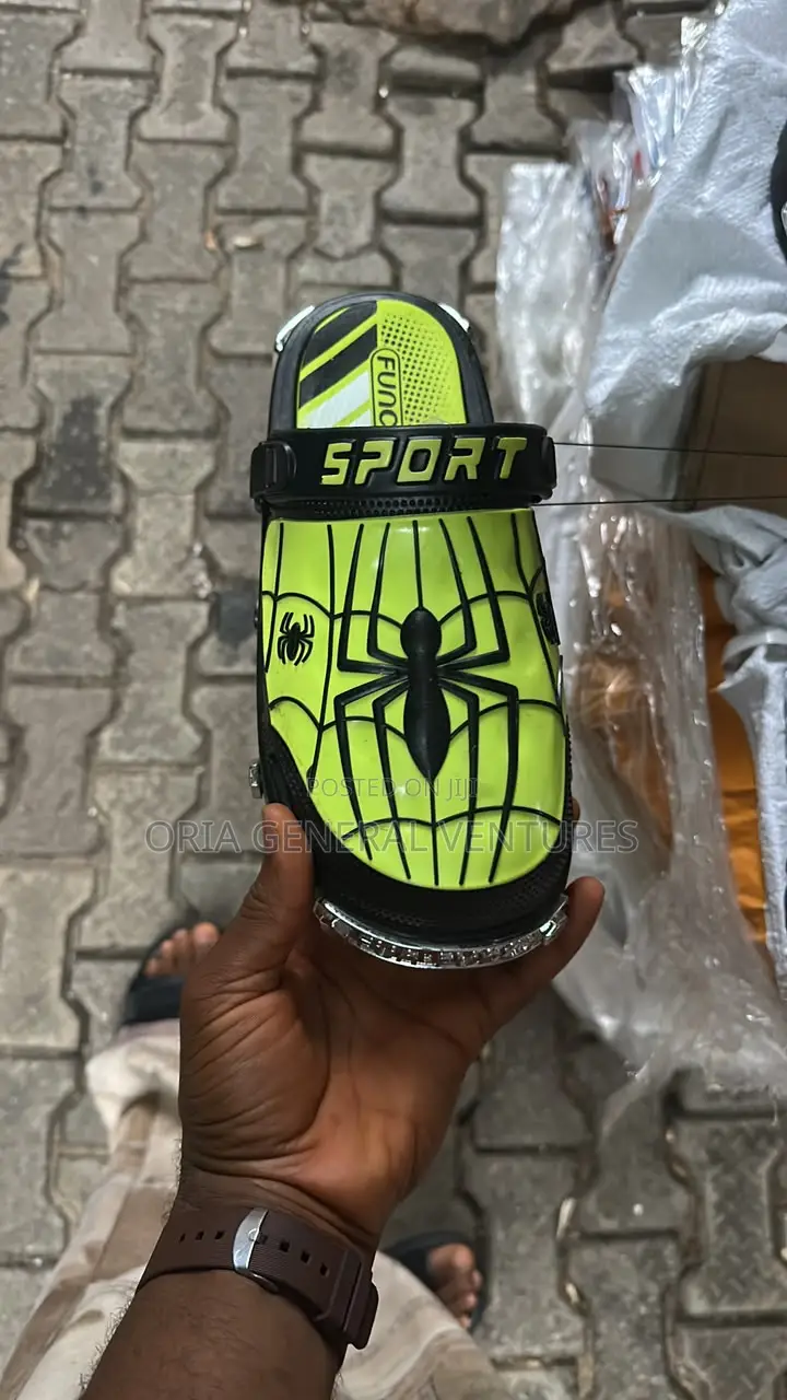 Crocs Spiderman Clogs