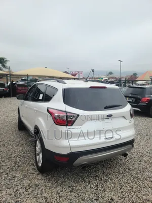 Ford Escape SEL FWD 2019 White