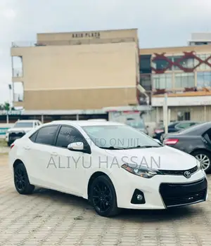 Toyota Corolla 2016 White