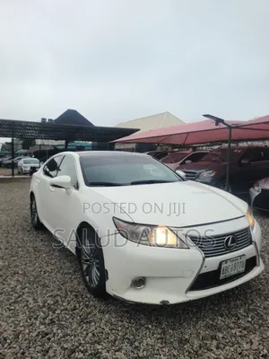 Lexus ES 350 FWD 2018 White