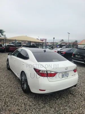 Lexus ES 350 FWD 2018 White