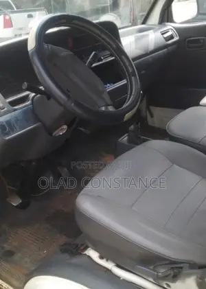 Toyota HiAce 1999 White