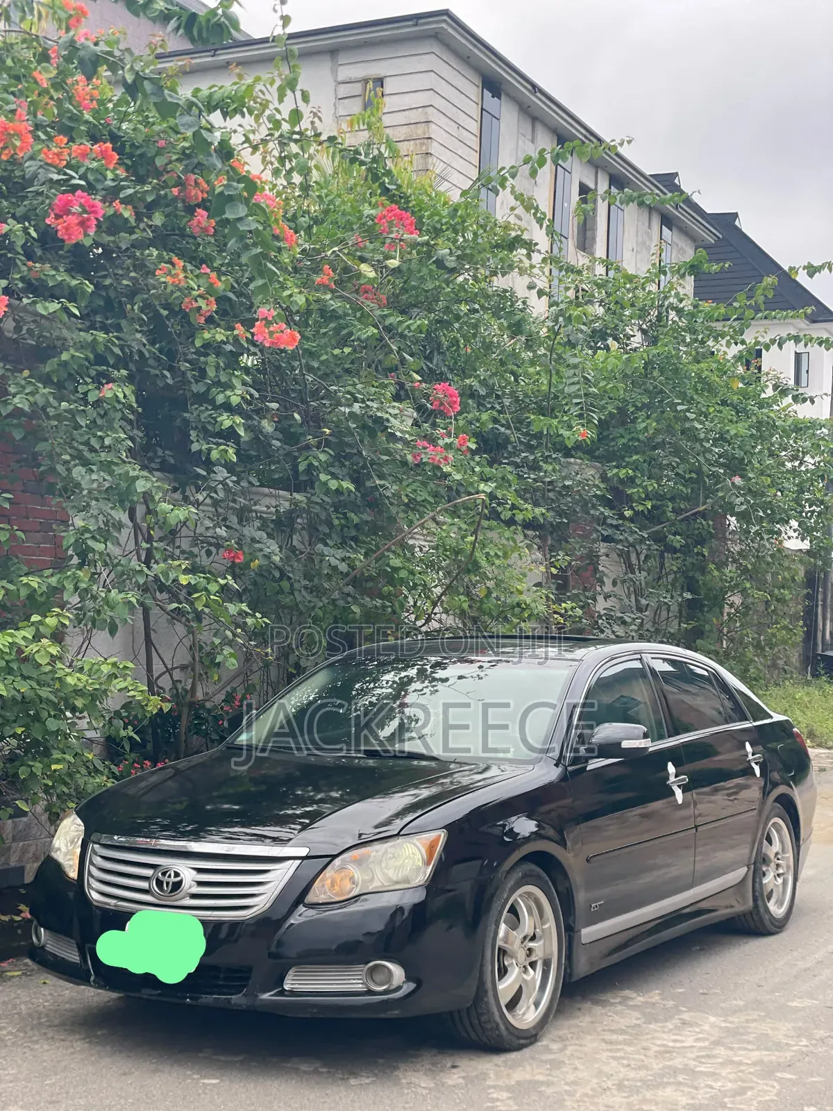 Toyota Avalon 2010 Black