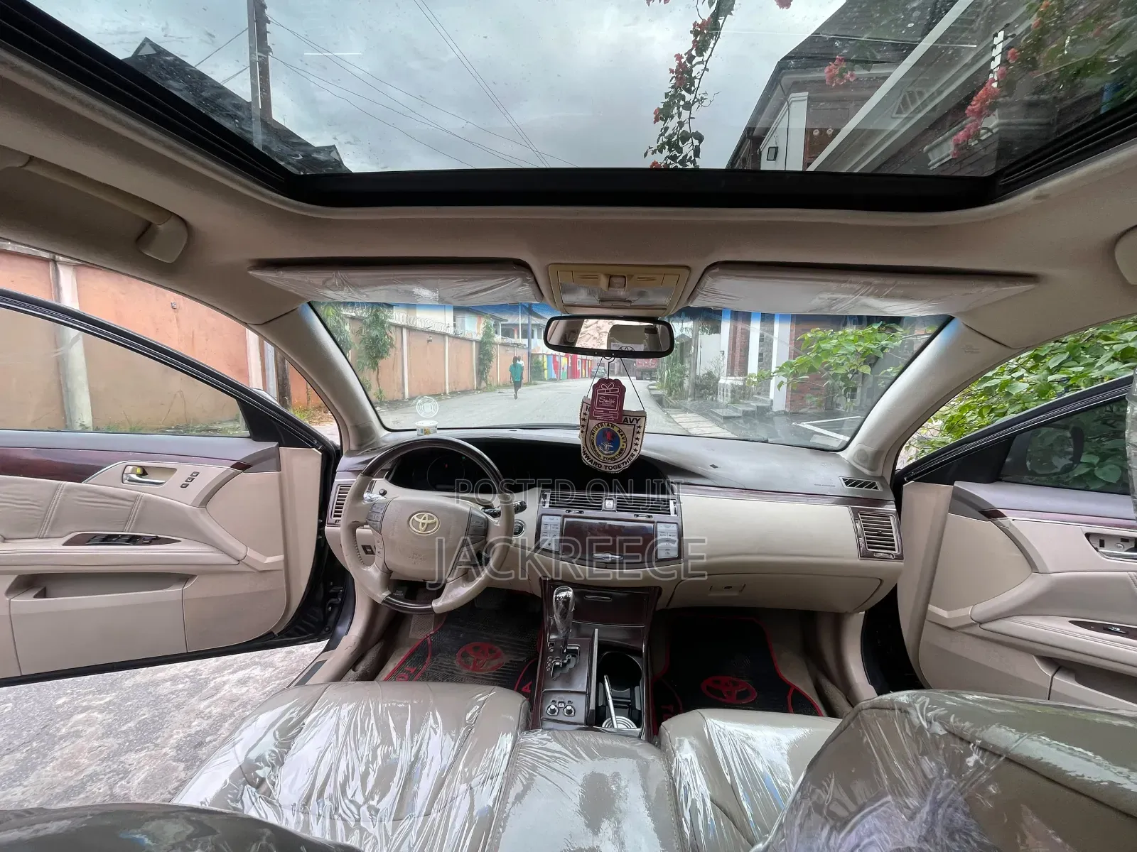 Toyota Avalon 2010 Black