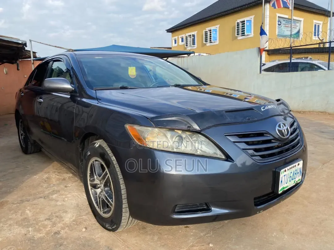 Toyota Camry 2008 Gray