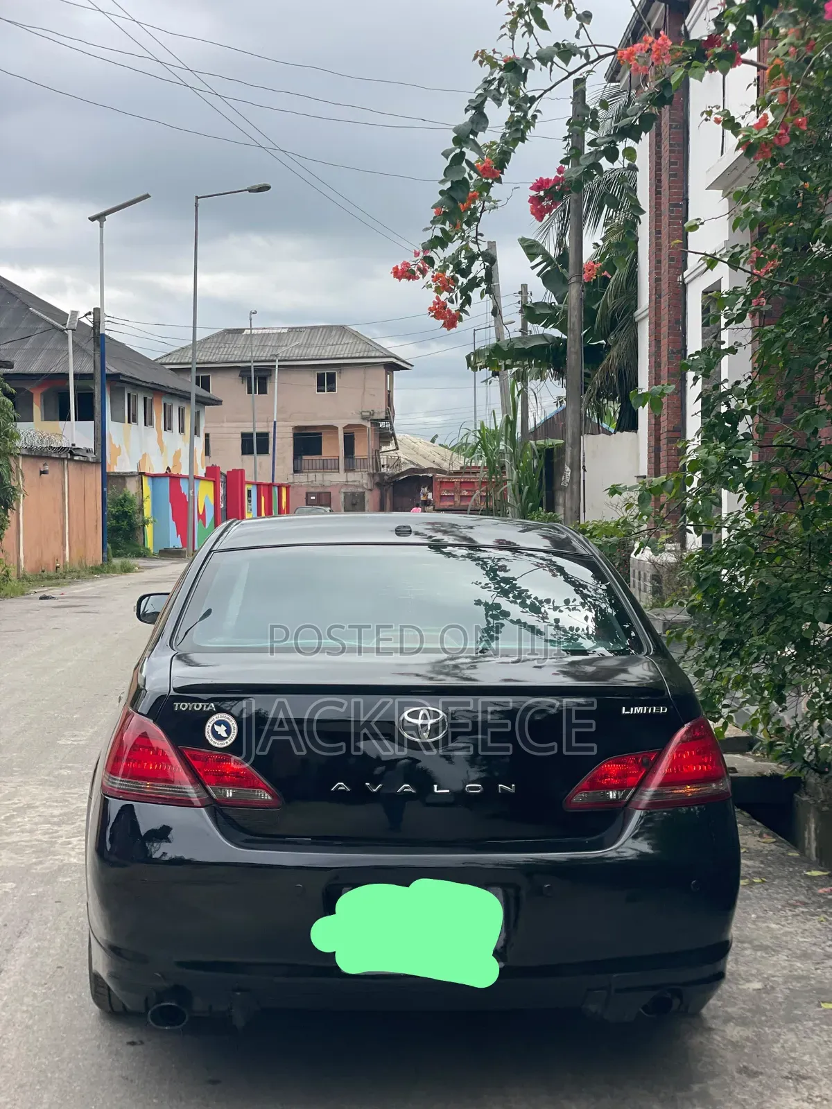 Toyota Avalon 2010 Black