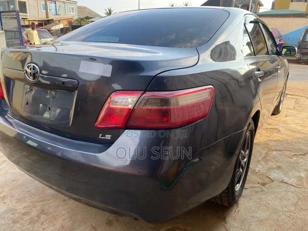 Toyota Camry 2008 Gray