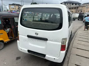 Nissan Caravan (Urvan) 2017 White