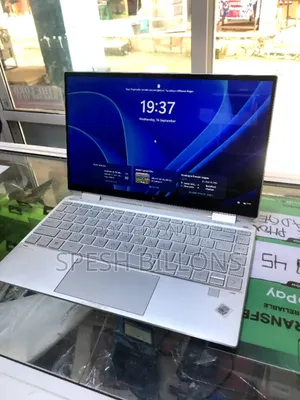 New Laptop HP Spectre X360 13 8GB Intel Core i7 SSD 512GB
