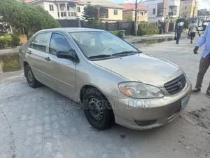 Toyota Corolla 2005 Gold
