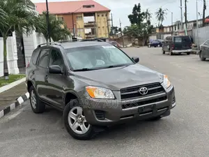 Toyota RAV4 2011 Brown