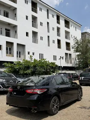 Toyota Camry SE FWD 2020 Black